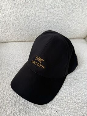 Arc'teryx Black bird word Cap with Embroidered Logo